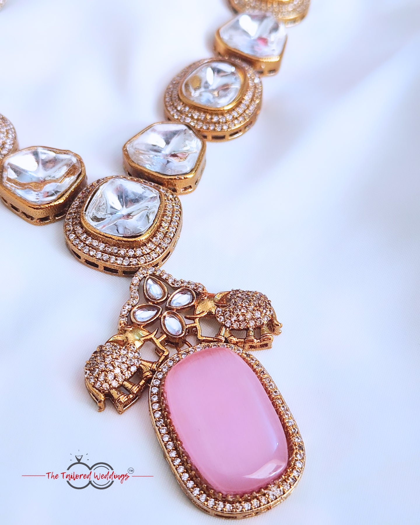 Add a royal touch to your outfit with our Polki-style neck piece, featuring two majestic elephant Motifs.