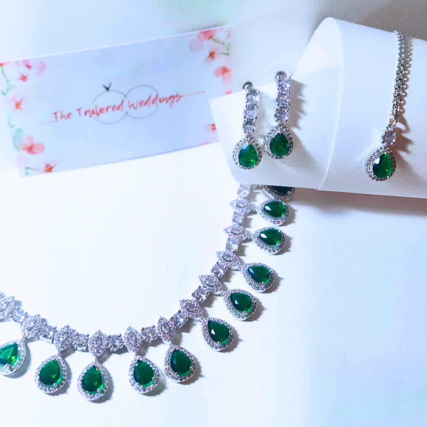 Contemporary statement american diamond jewelry for engagement, partylooks or weddings