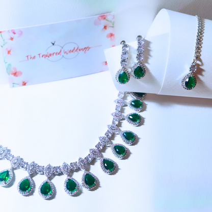 Contemporary statement american diamond jewelry for engagement, partylooks or weddings
