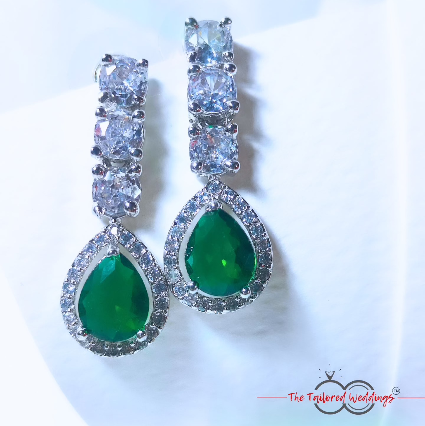 Contemporary statement american diamond jewelry for engagement, partylooks or weddings