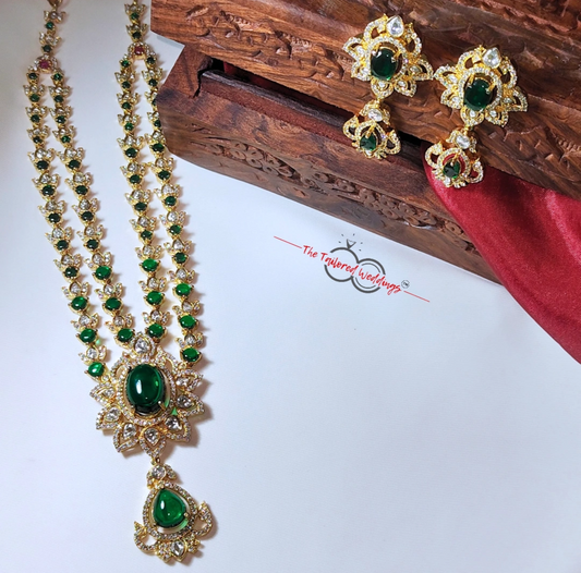 Lotus Charm Emerald Kundan Necklace Set